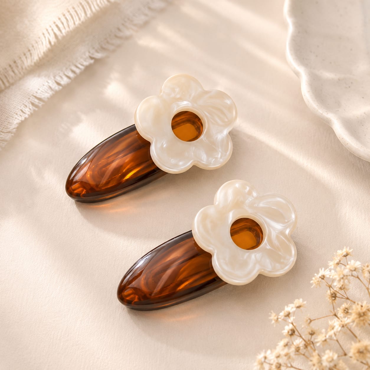 2Pcs Flower Shaped Women Hair Pins