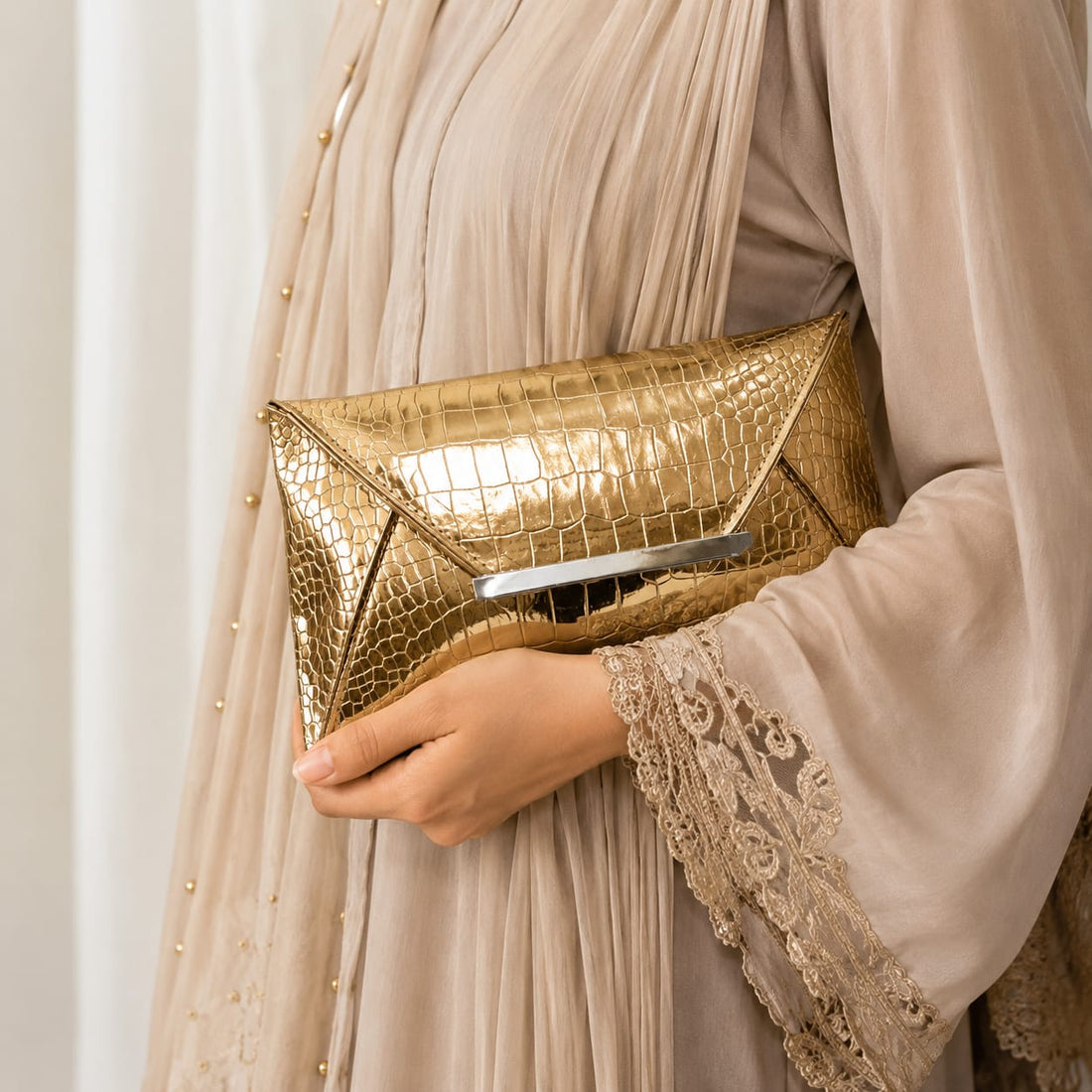 Crocodile Print Fashionable PU Clutch
