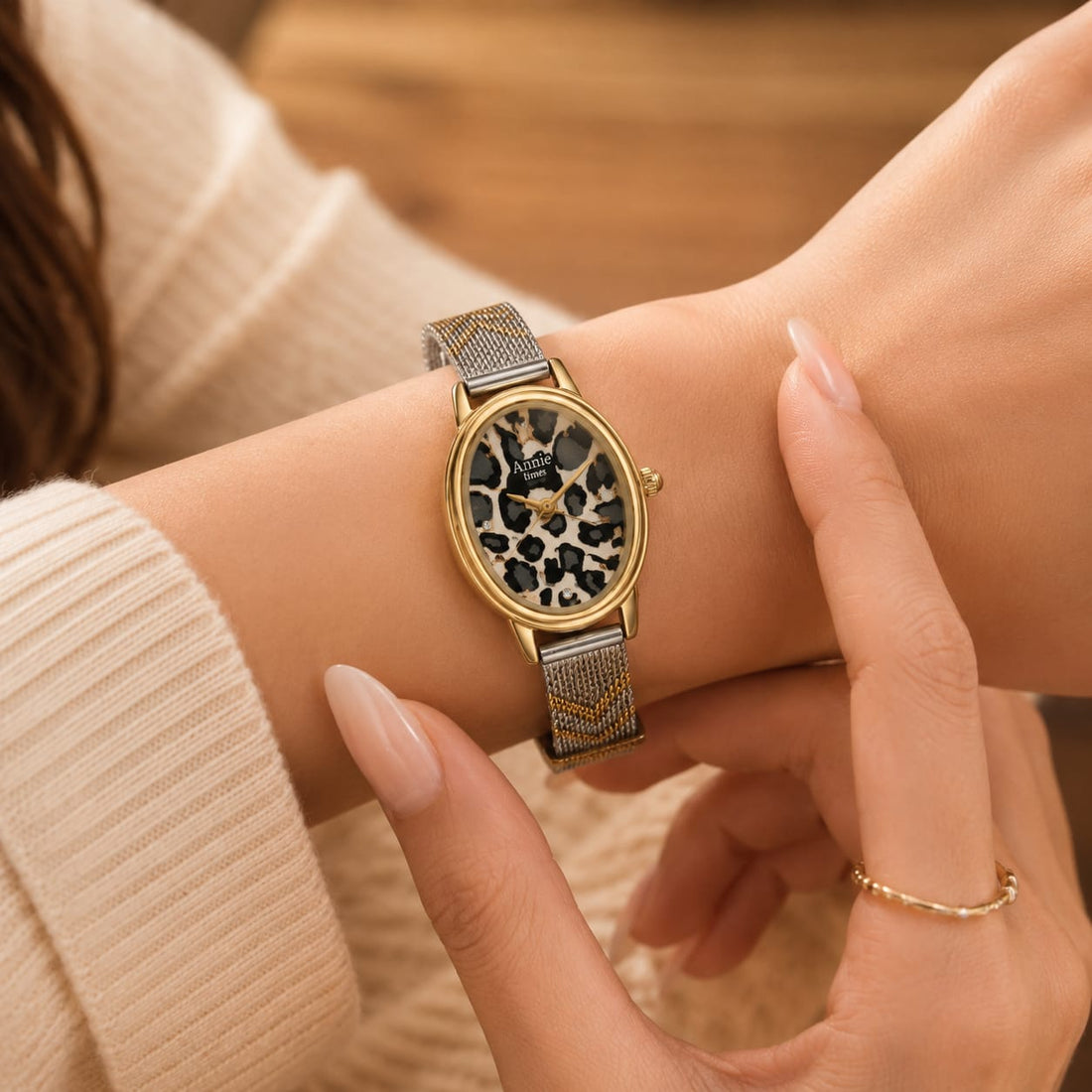 Leopard Print Women Quartz Watch