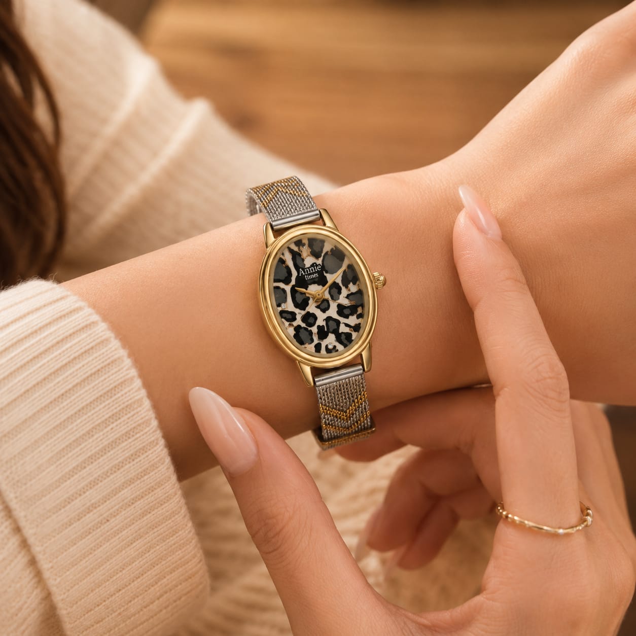Leopard Print Women Quartz Watch