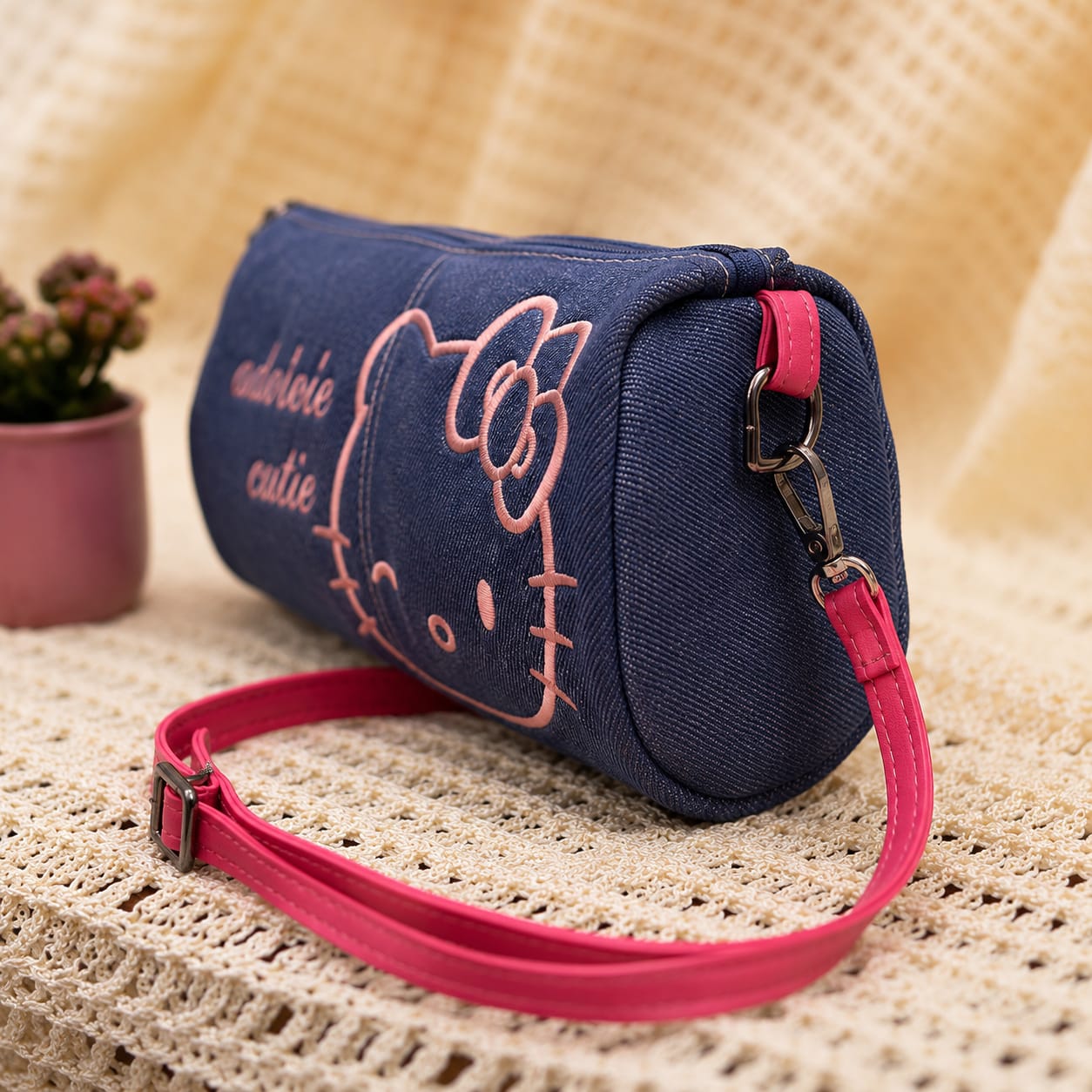 Sanrio vintage Cat Embroidery Denim Cyclinder